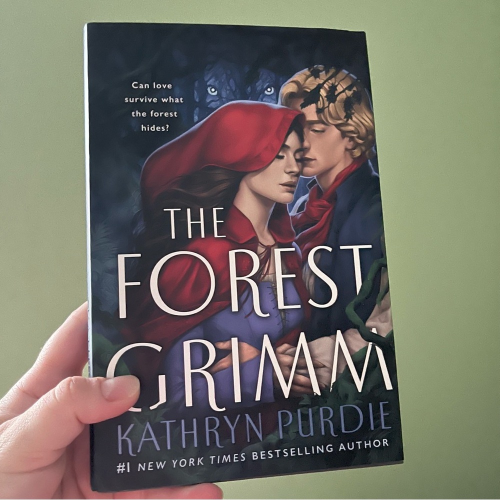 📚 4/25$ 📚The Forest Grimm Book by Kathryn Purdie
